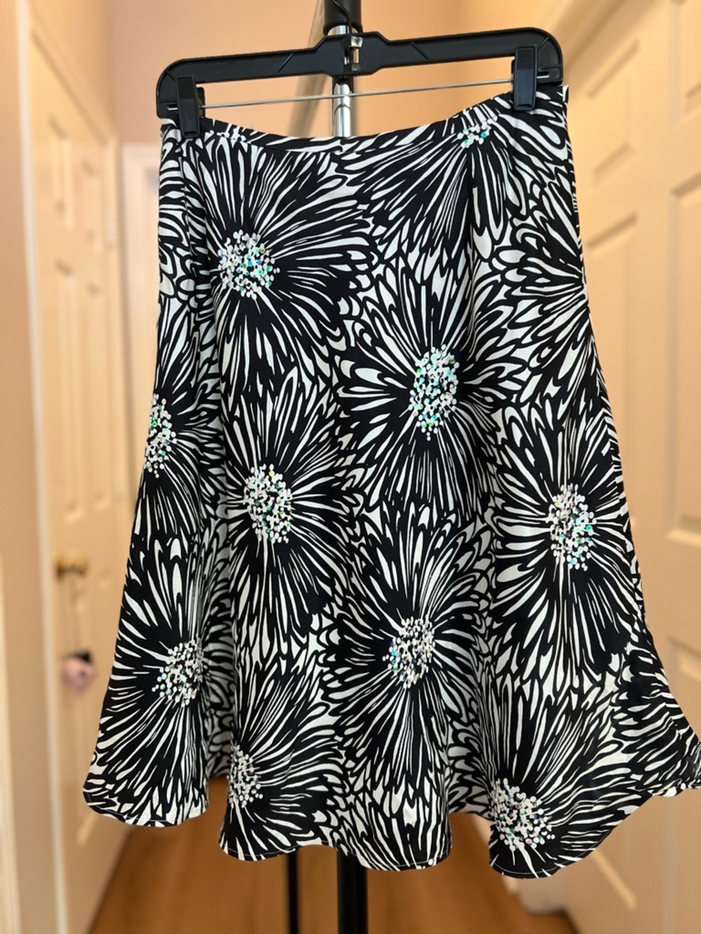 Harold's Black and White Floral Circle Skirt
